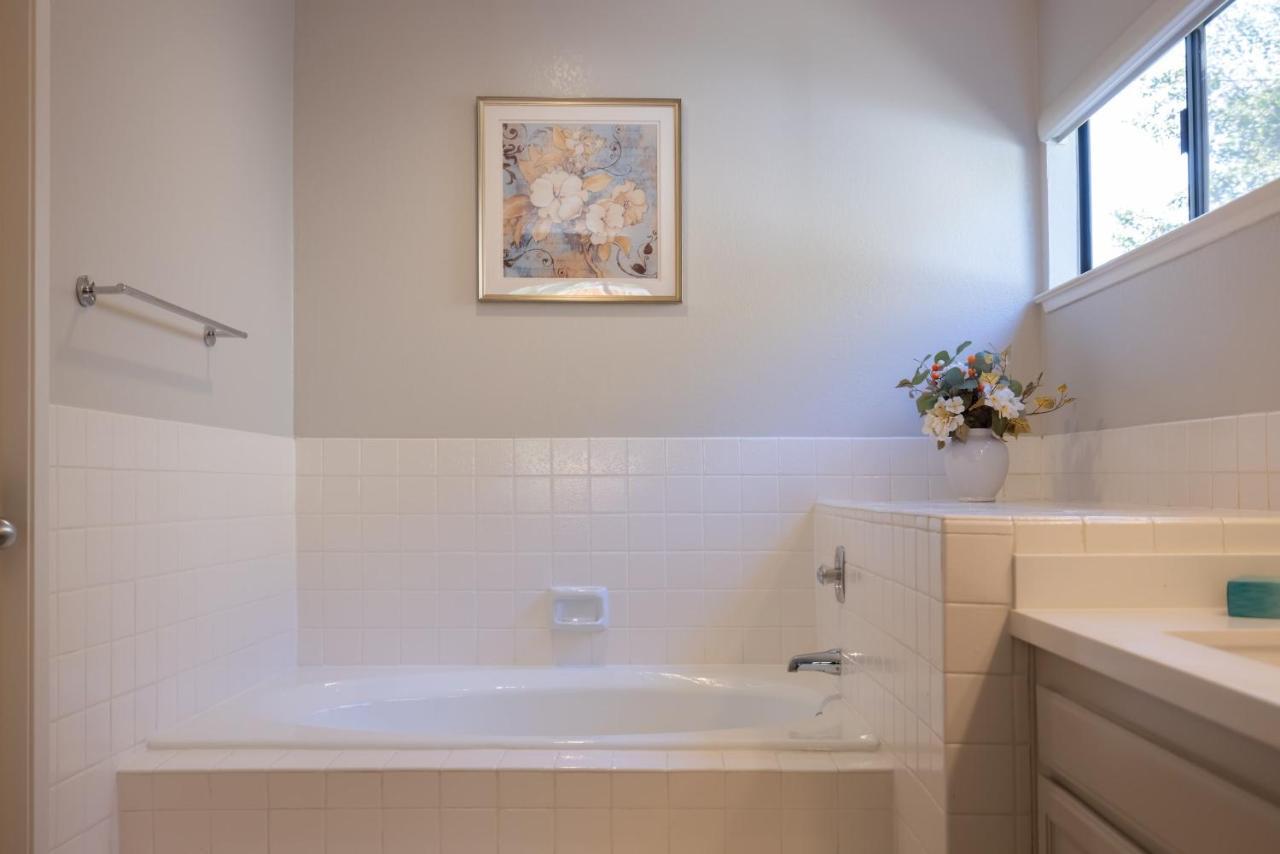 @ Marbella Lane - 4Br Cozy Home In Sj Pool سان خوسيه المظهر الخارجي الصورة